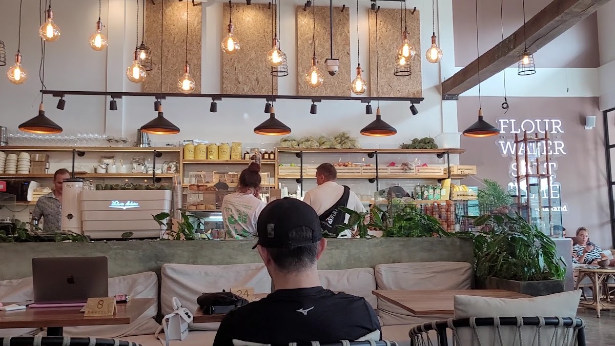 BARTELS Bang Tao - Sourdough Sandwiches, Coffee & Juicery Photo 2