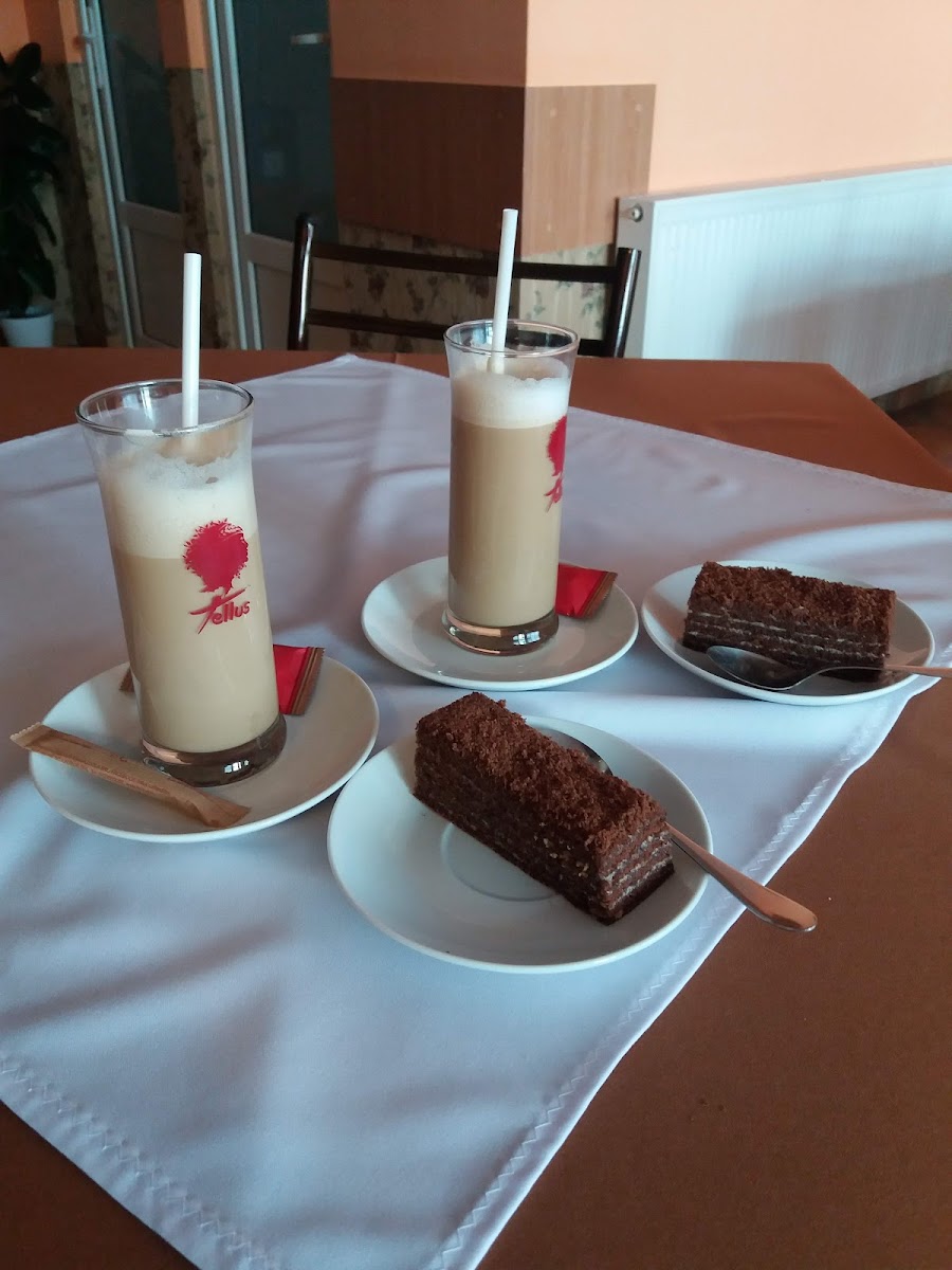 Marosparti Kisvendéglő és Pizzéria Photo 8