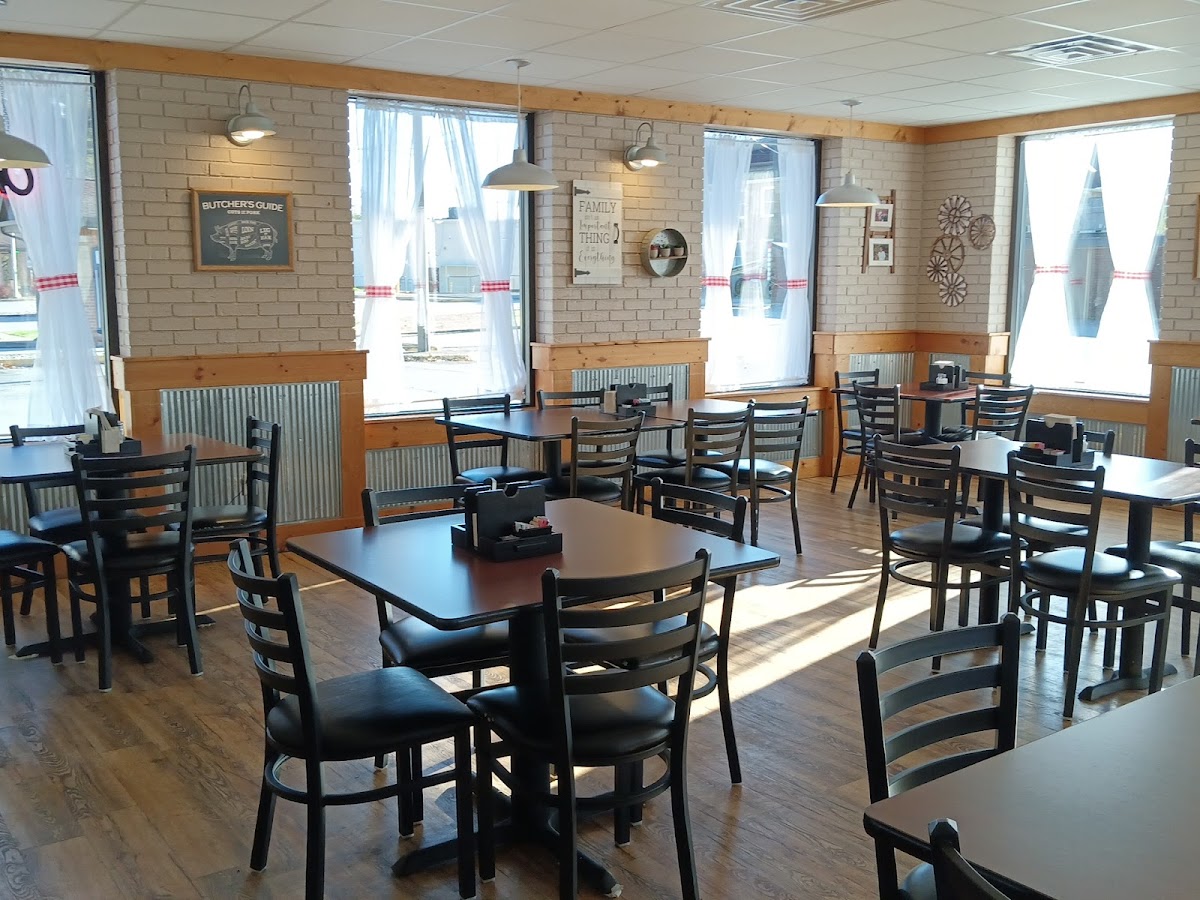 Blanch's Family Diner Photo 6