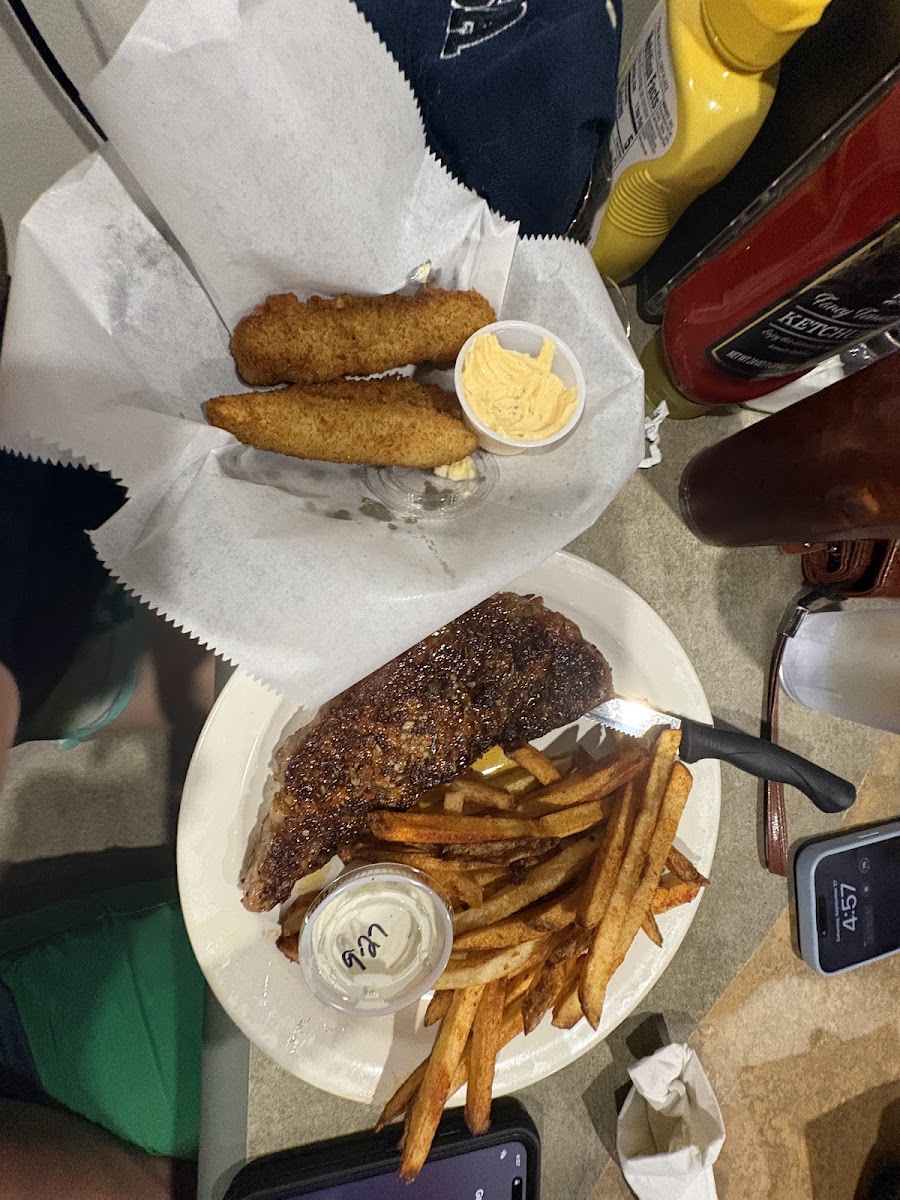 Blanch's Family Diner Photo 7