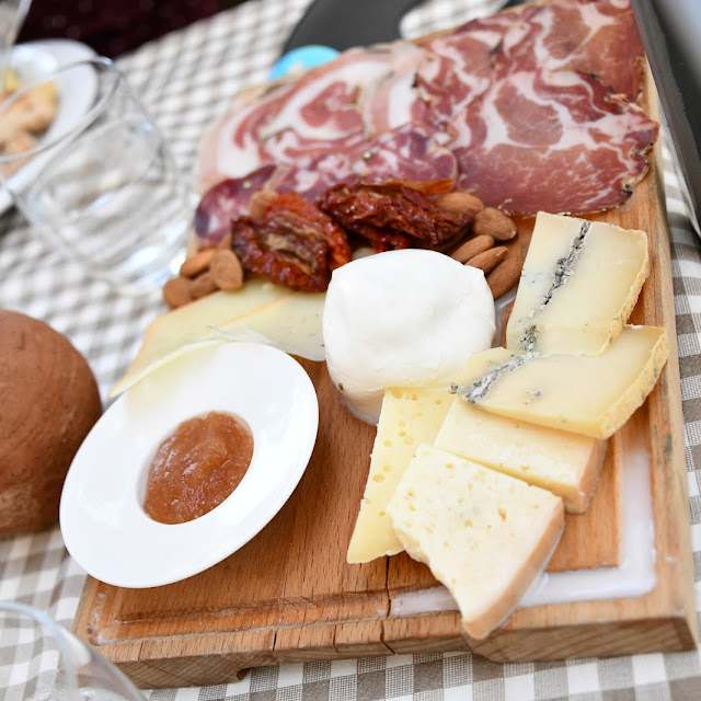 Di Salumi E Formaggi
