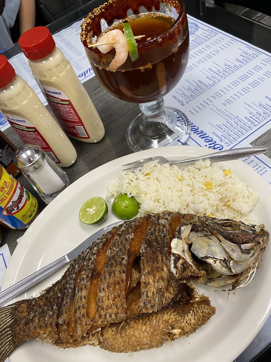 Pescados Y Mariscos La Güera Del Calpus Photo 3