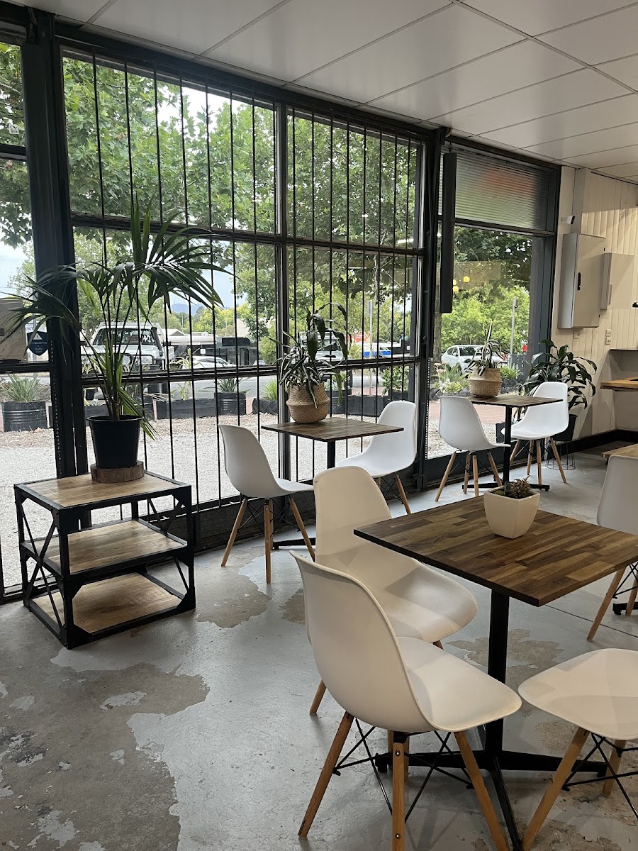 The Vallie Store, Indoor Market & Cafe Photo 7