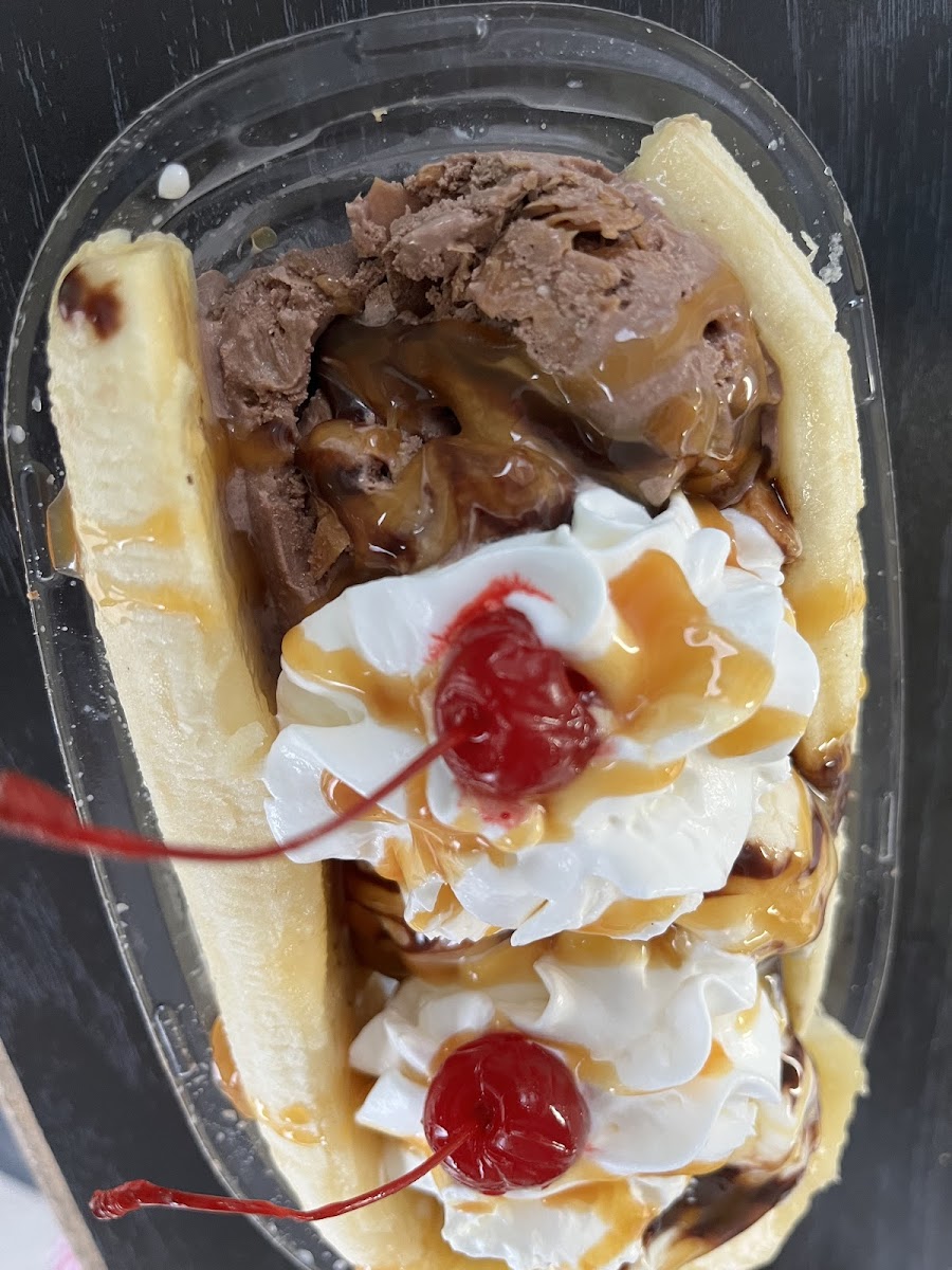 Mooey's Ice Cream Photo 2