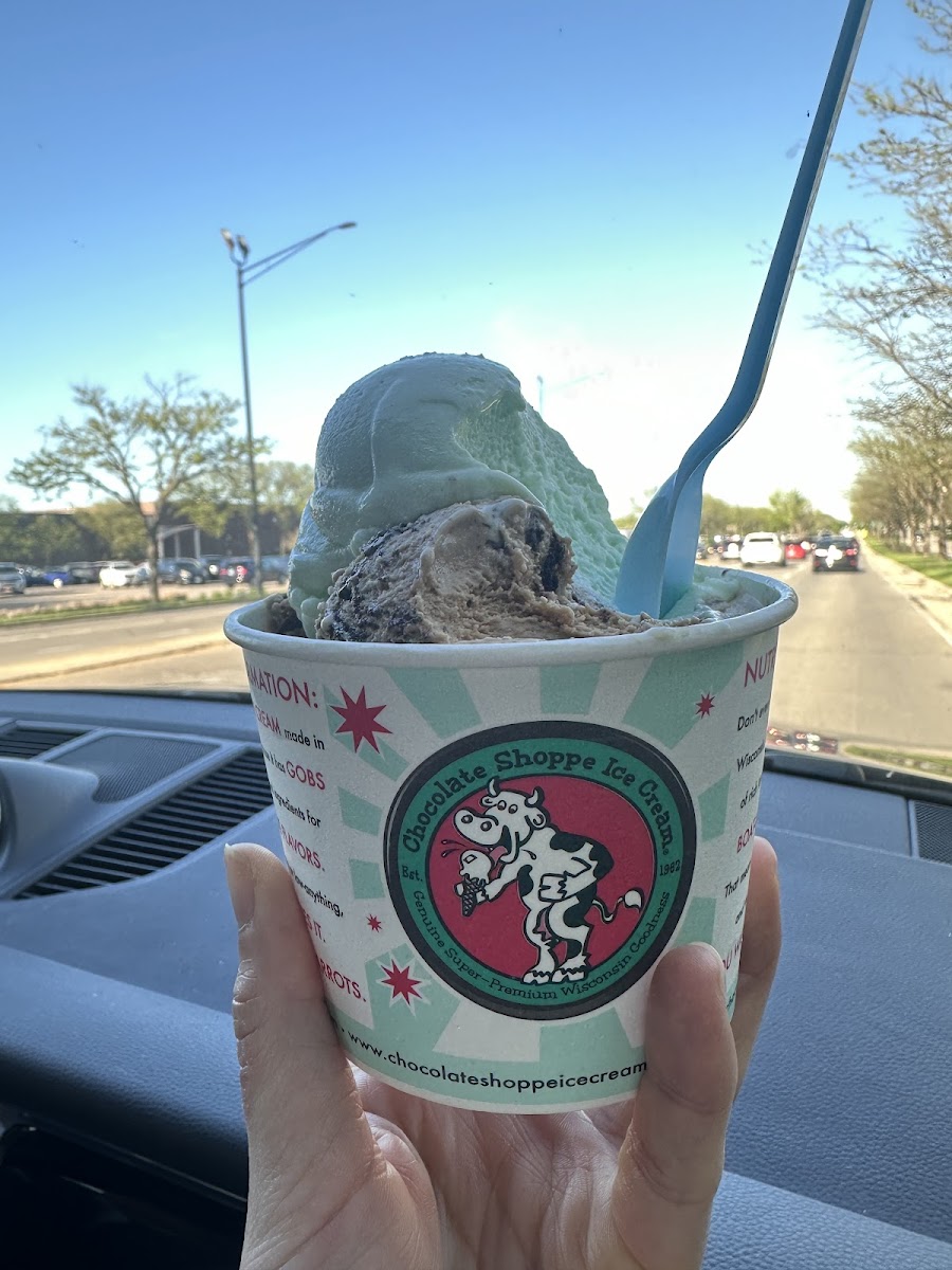 Sprinkles Ice Cream Shoppe Photo 10