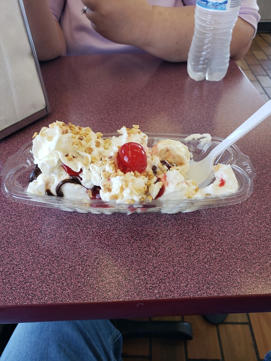 Sprinkles Ice Cream Shoppe Photo 6