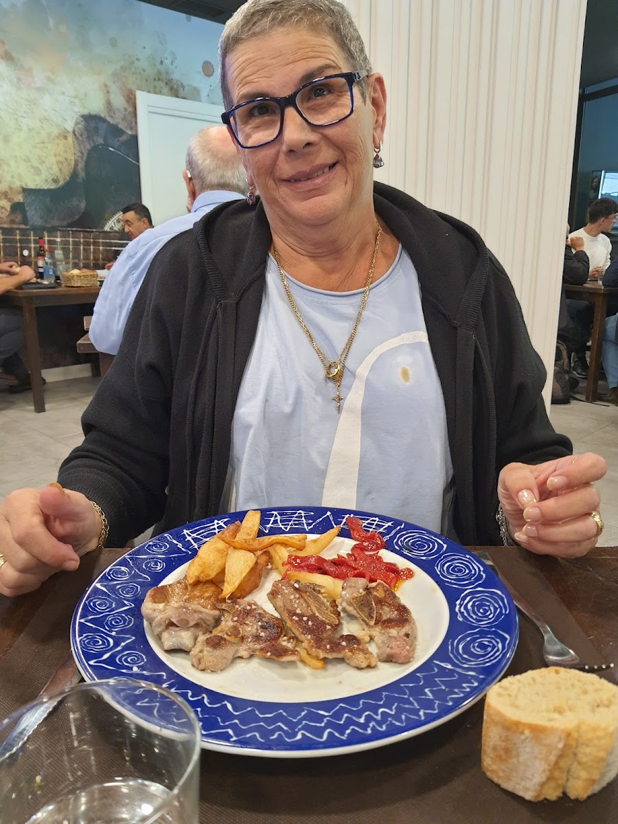 Restaurante El Bodegón del Sadar Photo 9