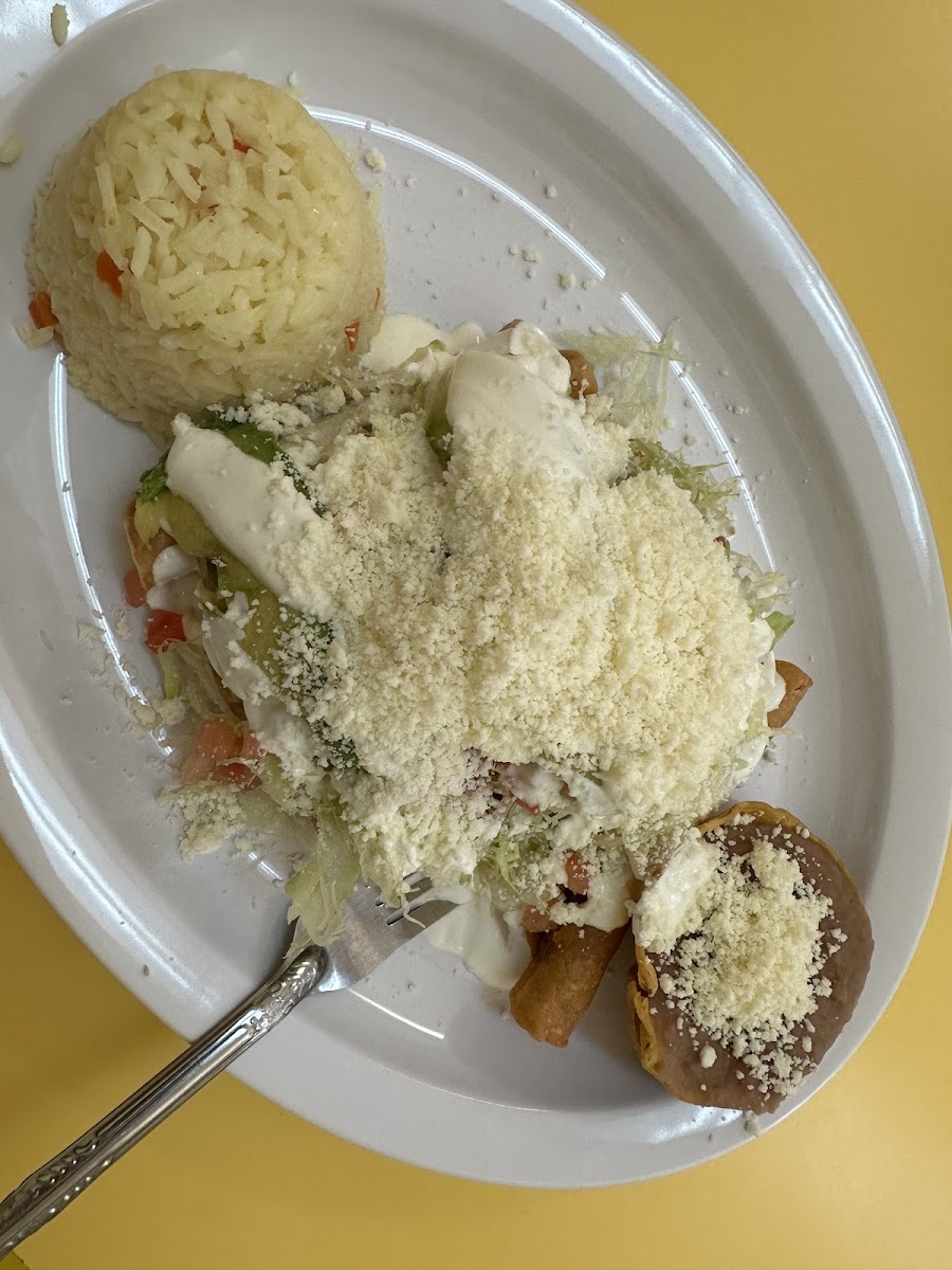 Delicias Tortas Y Snacks Photo 8
