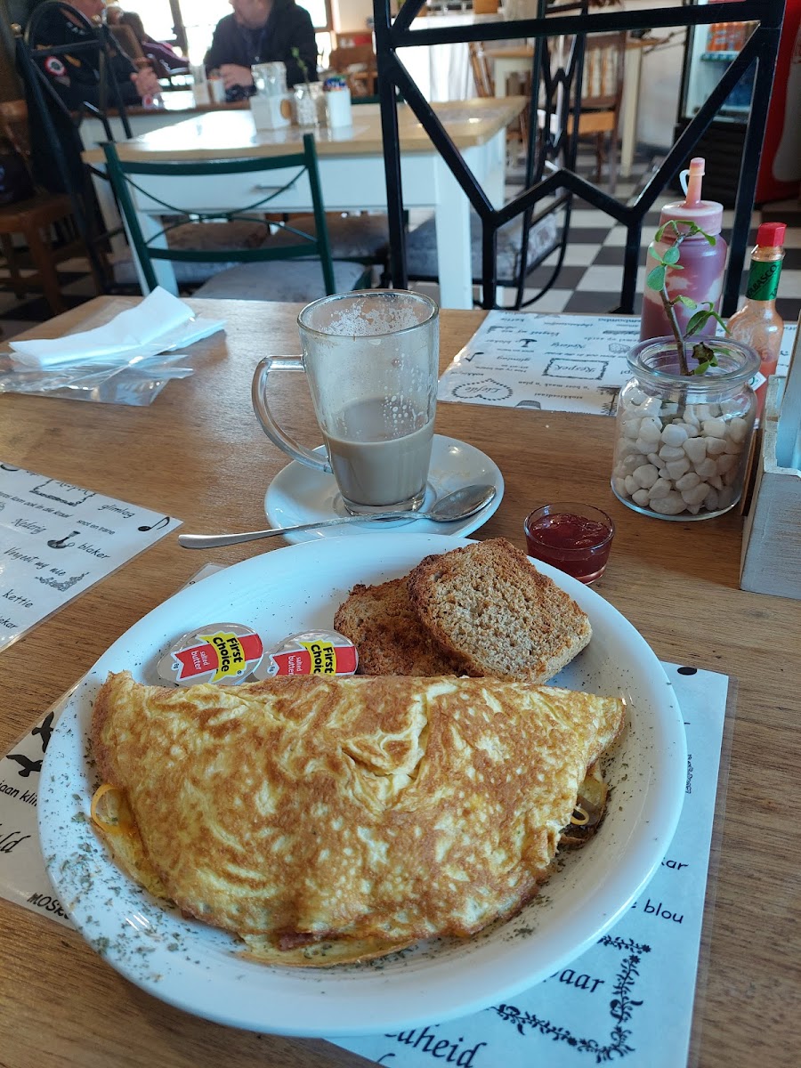 Maddi's Cafe Brackenfell Photo 9