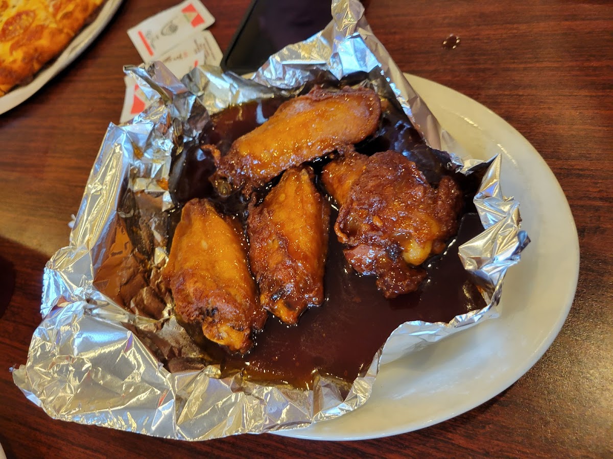Winn's Pizza and Steakhouse Norwalk Photo 4