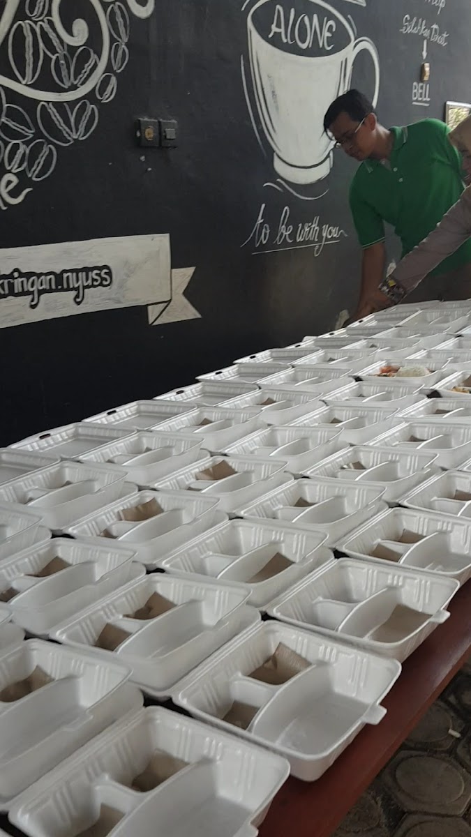 Dapur MakNyuss Solo Ngemplak Photo 2