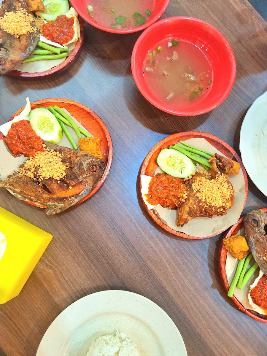 Ayam Penyet Best Sunway Putra Mall Photo 5