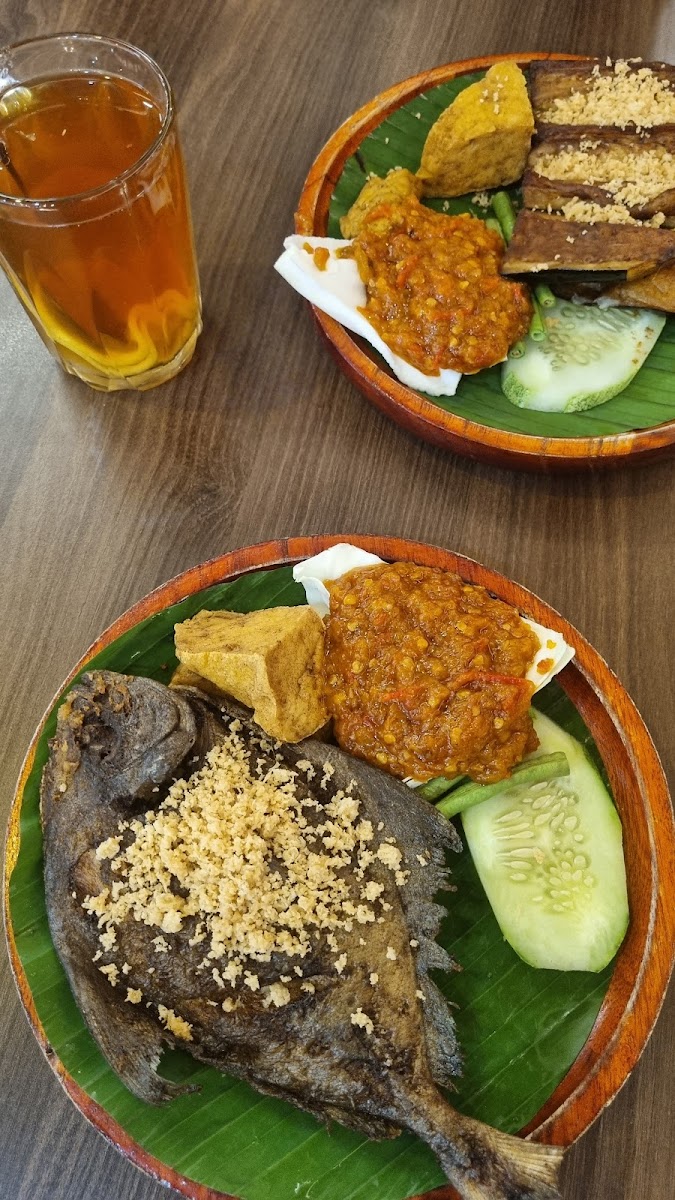 Ayam Penyet Best Sunway Putra Mall Photo 6