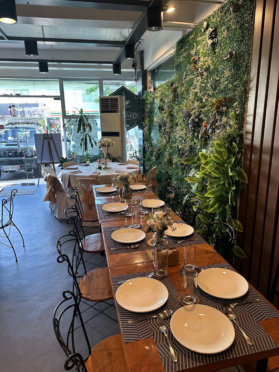 Breward Cafe and Restaurant