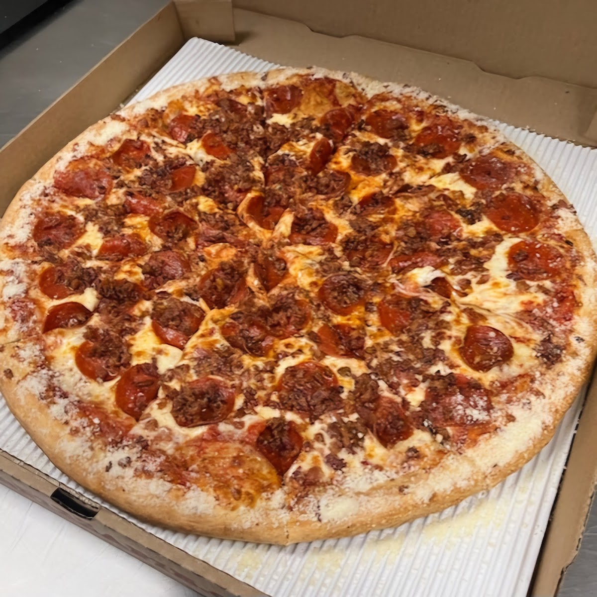 Louie’s Pizza Photo 6