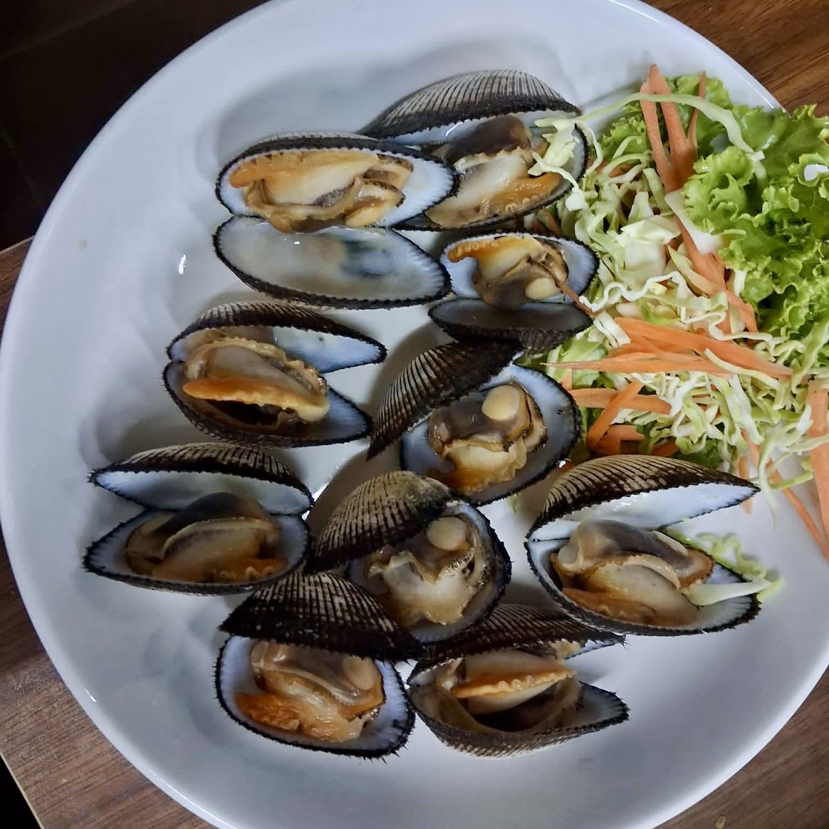 Lay Mai Khao Seafood Restaurant Photo 4