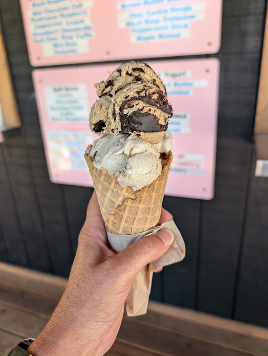 Outpost Scoop Shoppe Photo 10