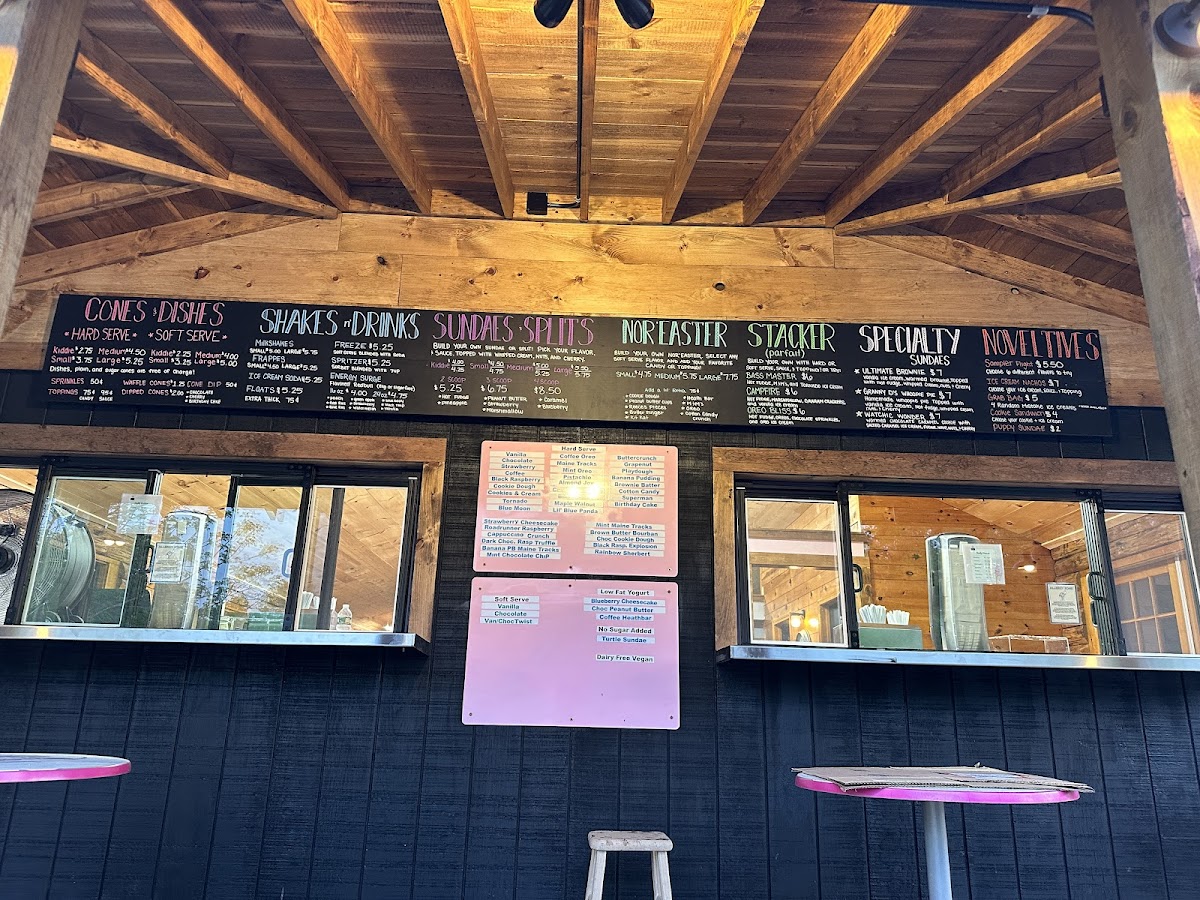 Outpost Scoop Shoppe Photo 4
