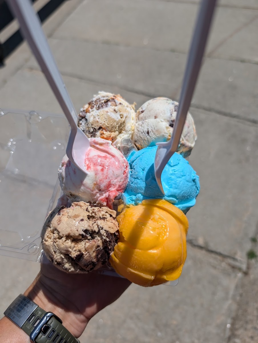 Outpost Scoop Shoppe Photo 8