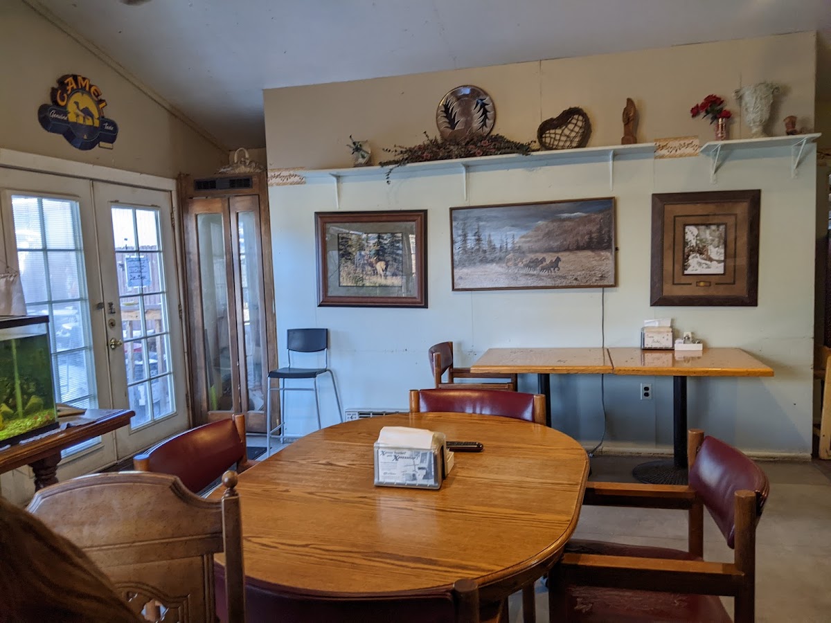 Loon Lake Saloon & Grill Photo 3