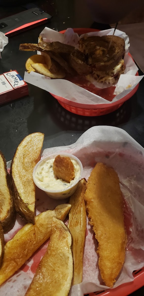 Loon Lake Saloon & Grill Photo 6