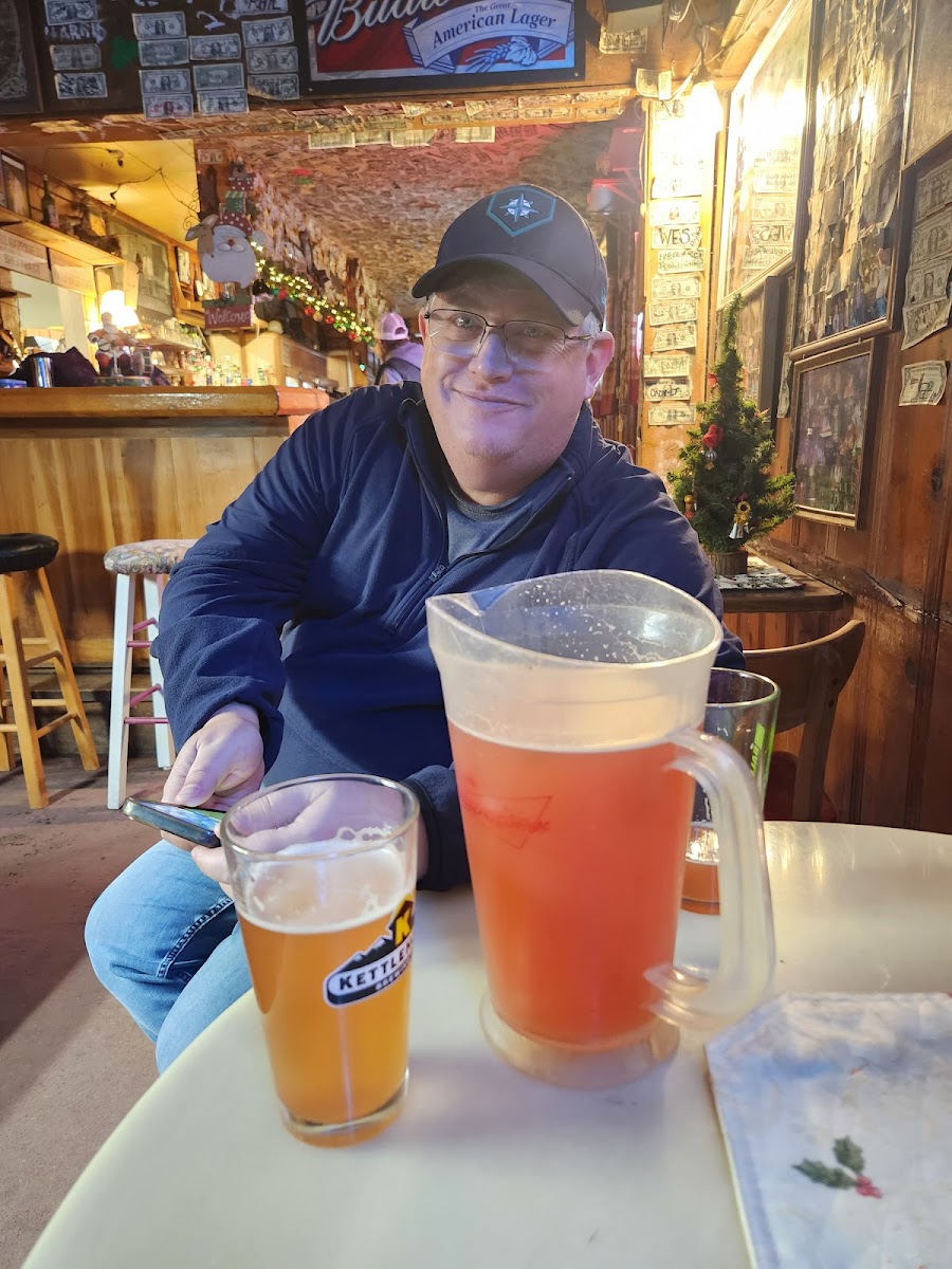 Loon Lake Saloon & Grill Photo 7