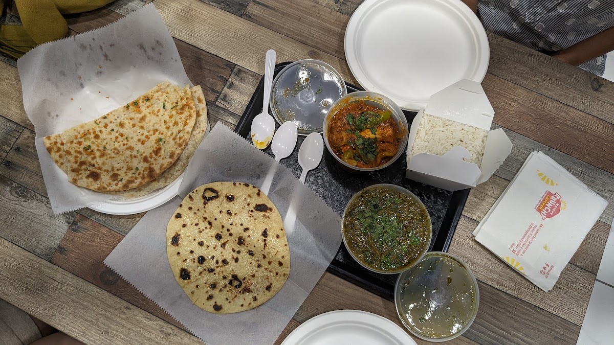 Chacha's Dhaba Indian Cuisine Photo 8