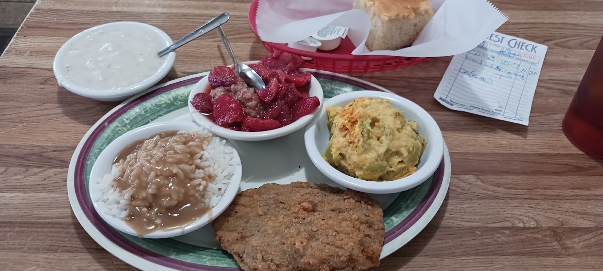 Gus's Streetside Cafe Photo 6