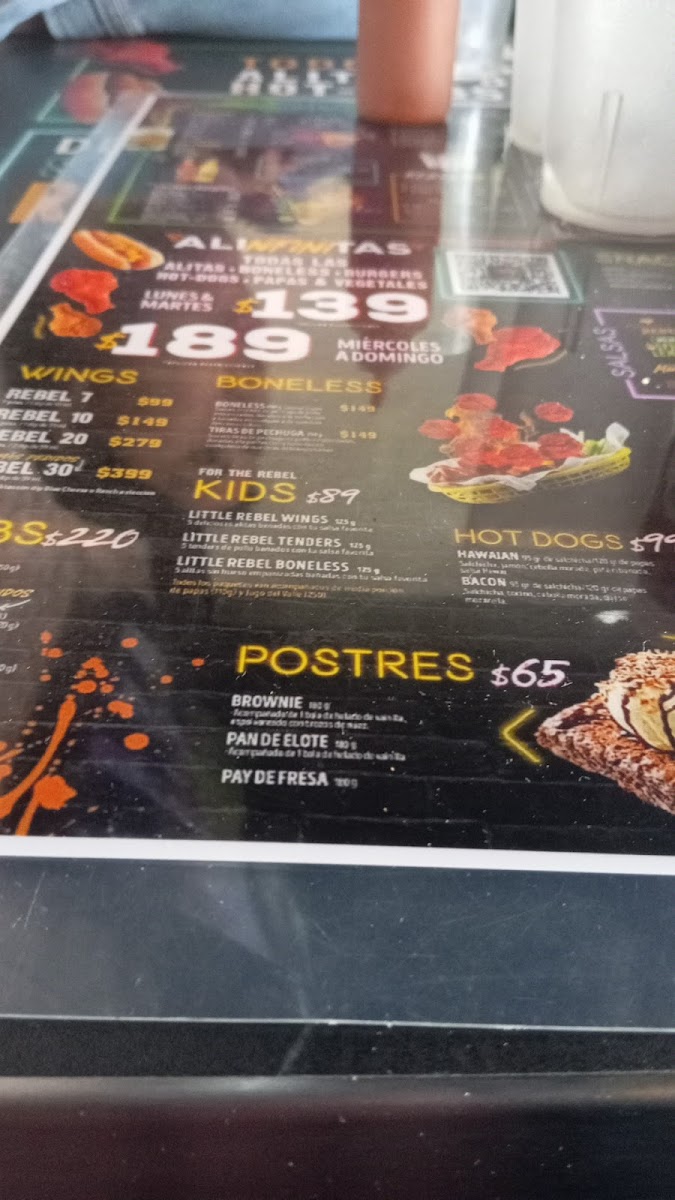 Rebel Wings Ecatepec Photo Menu 5