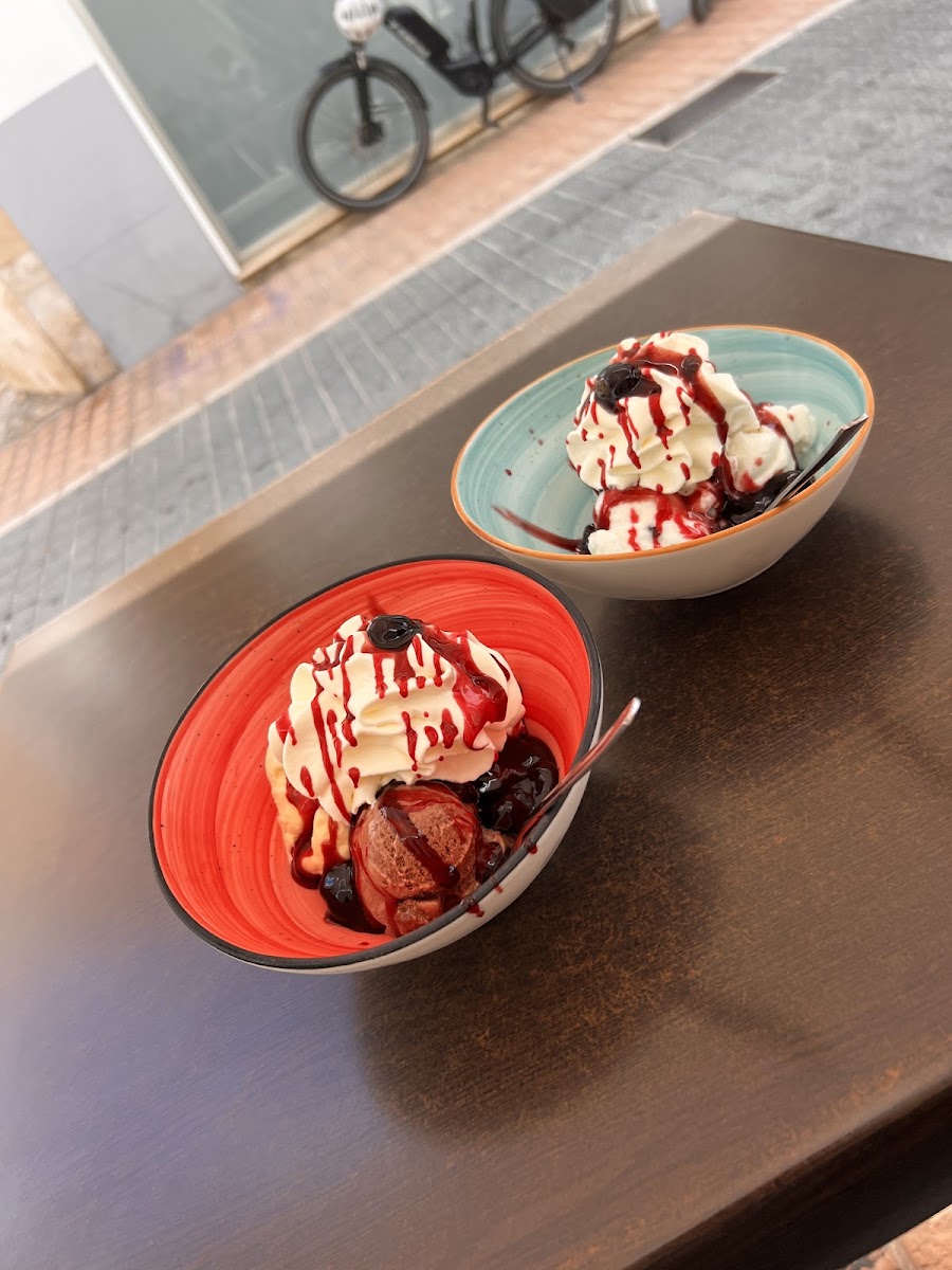 Nini Gelateria Bar Eisdiele Heladeria Photo 8