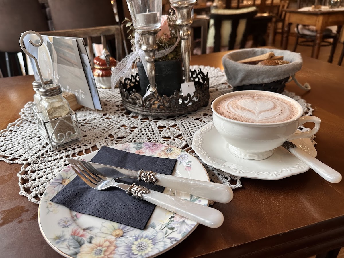 Café Ambiente - Das Blumencafé Photo 4