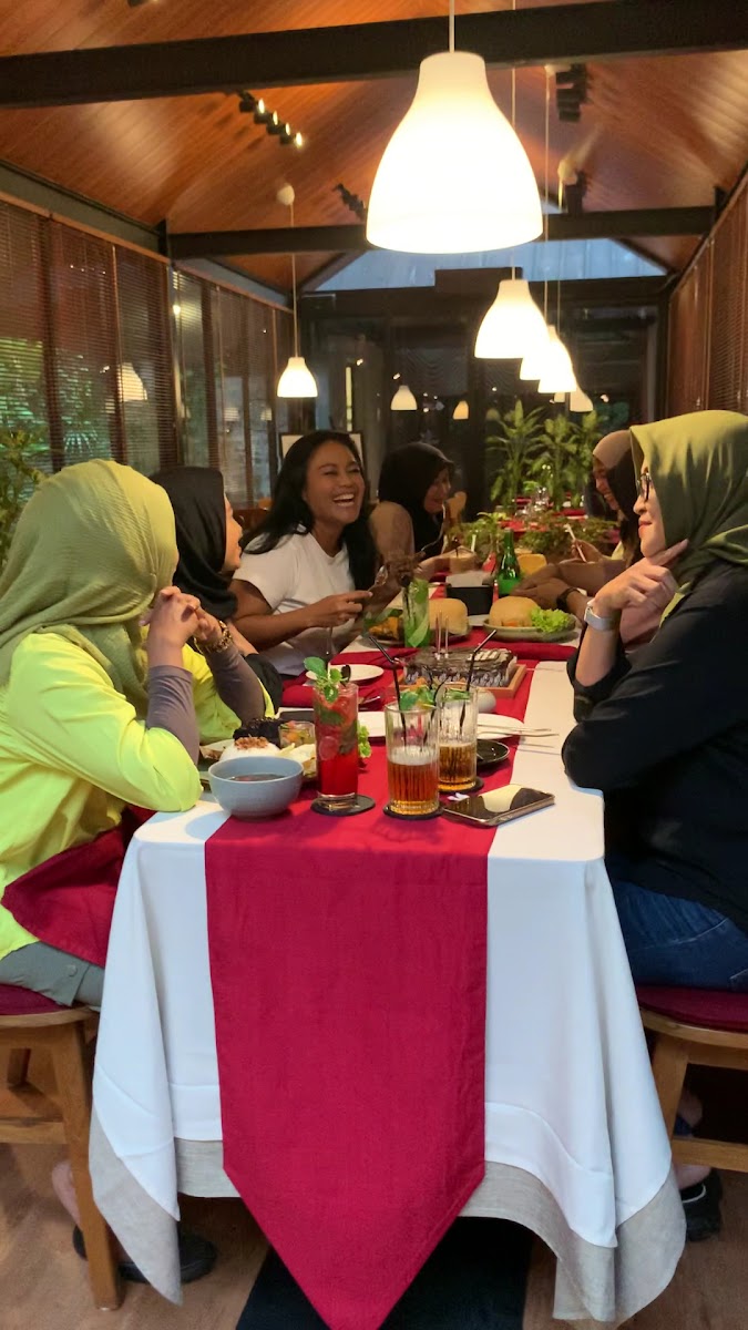 Damar Langit Dining & Venue Cibubur Photo 2