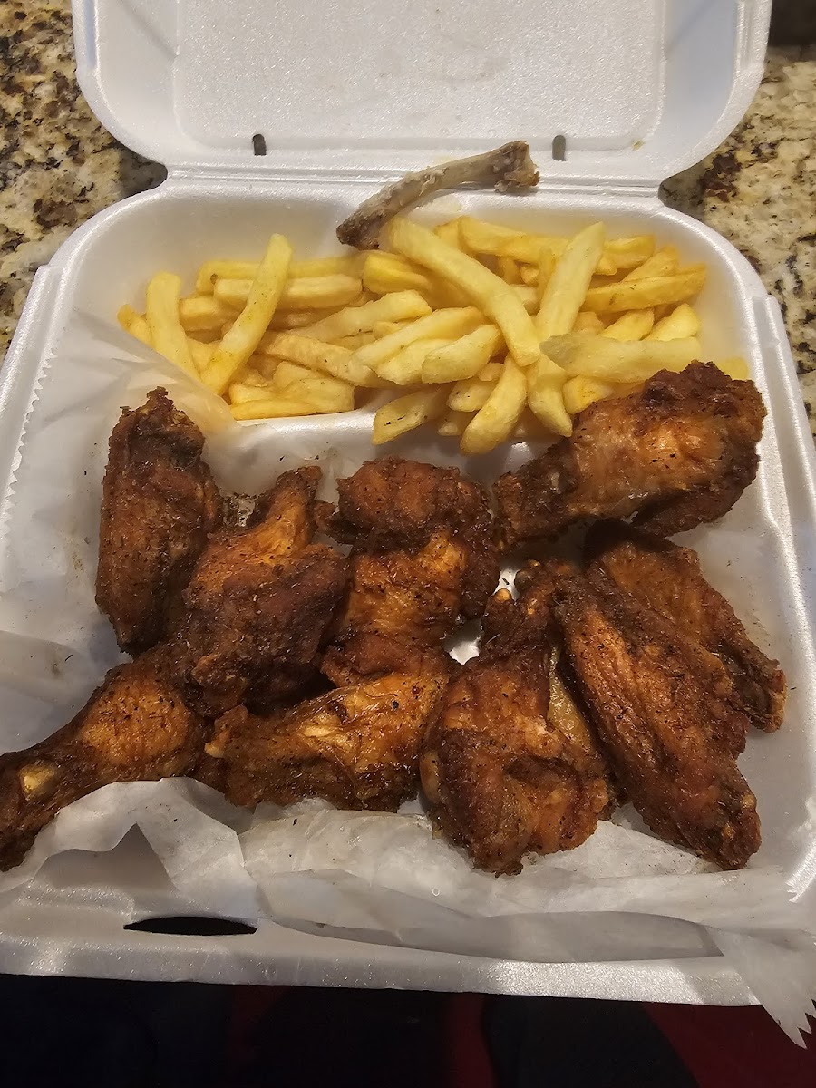 Wings R King Photo 3