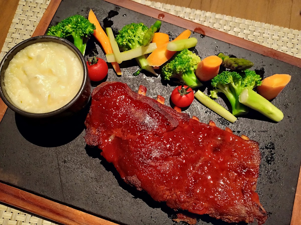 Dapur Santai Pool Bar and Grill Photo 6