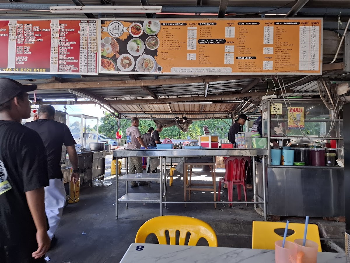 Warung Si Penarik Beca