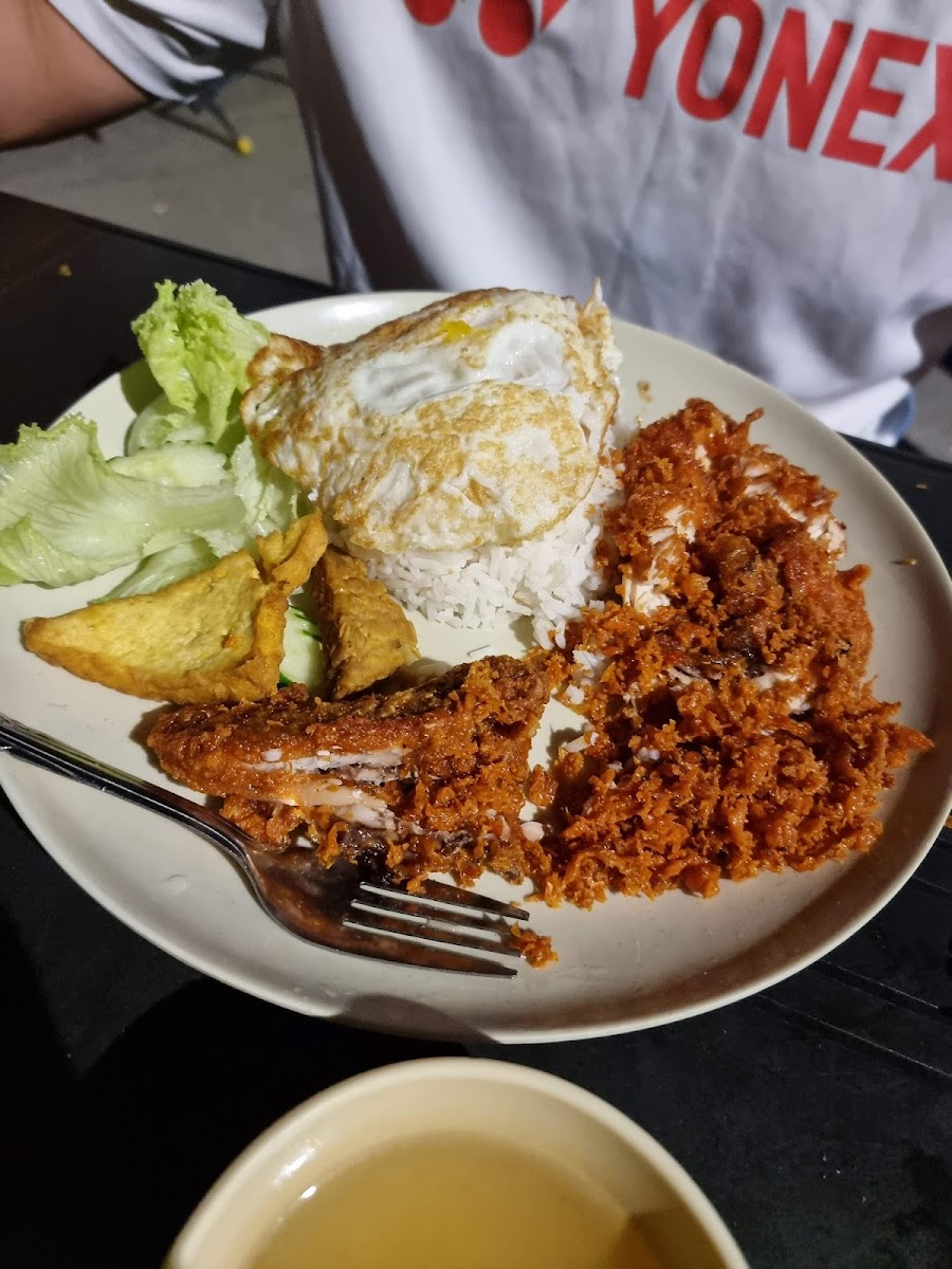 Warung Si Penarik Beca Photo 10