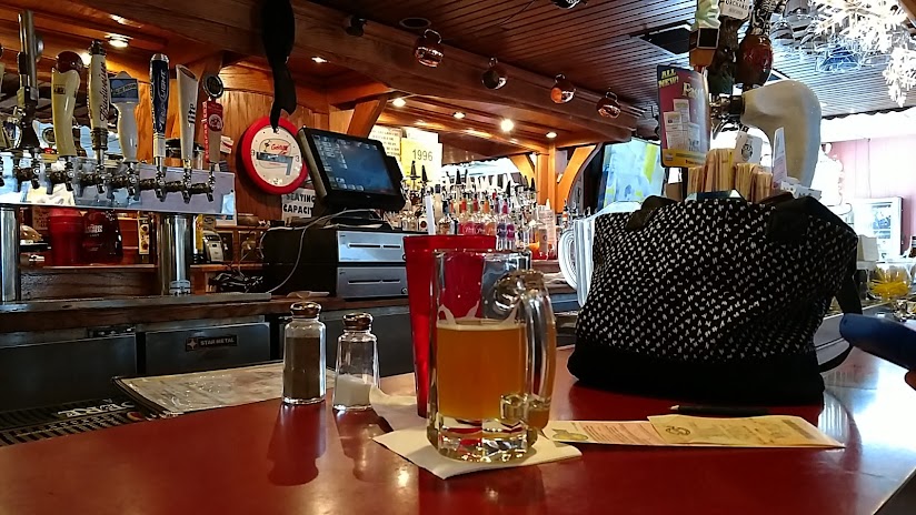 The Richland Pub Photo 3