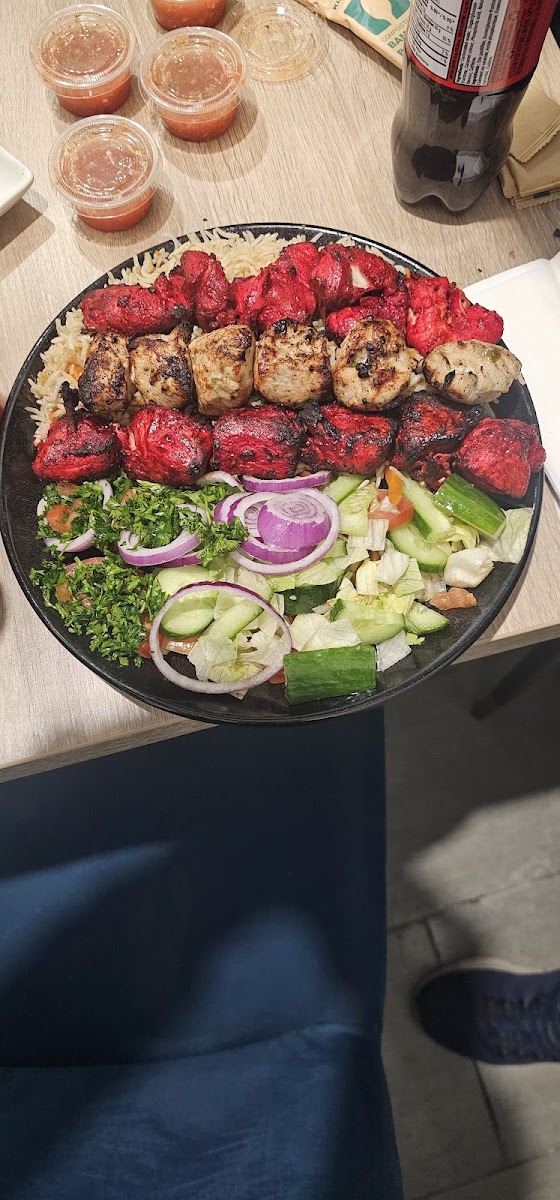 Juicy Shawarma & Grill Photo 2