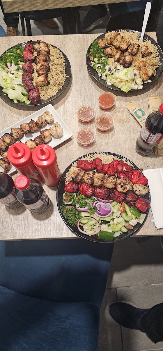 Juicy Shawarma & Grill Photo 8