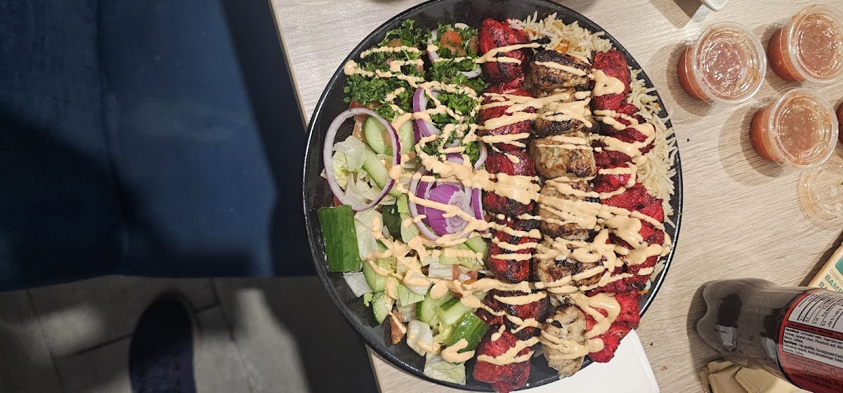 Juicy Shawarma & Grill Photo 9