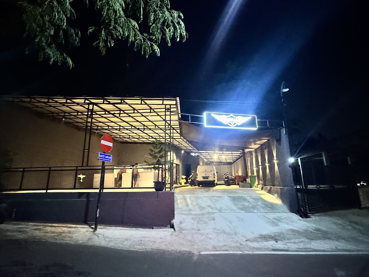 SANTIAGO TEMBALANG Photo 9