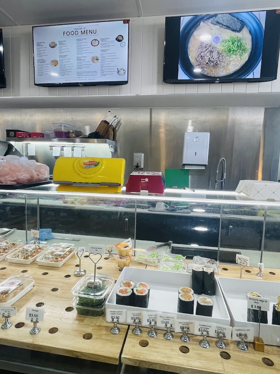 Takumi Sushi 匠寿司 Photo 10