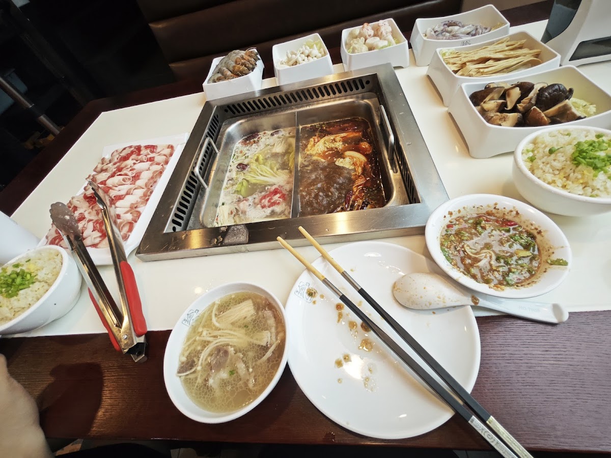 Zhenbao Hotpot Makati 珍宝重庆火锅 Makati店（原小当家） Photo 10