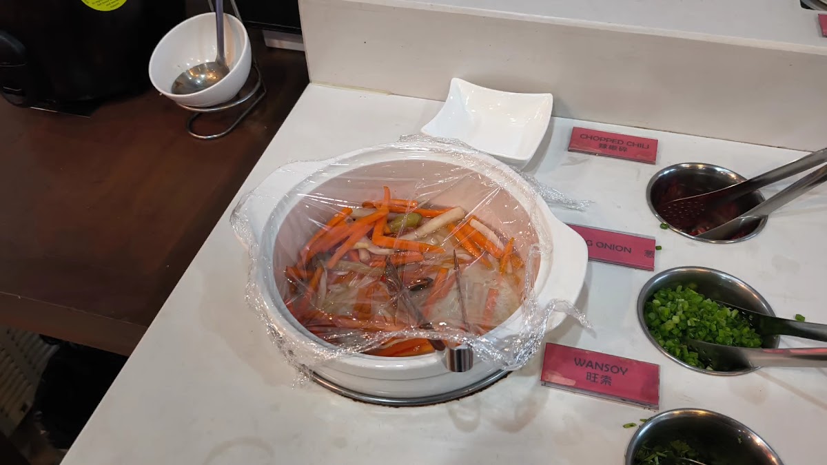 Zhenbao Hotpot Makati 珍宝重庆火锅 Makati店（原小当家） Photo 2