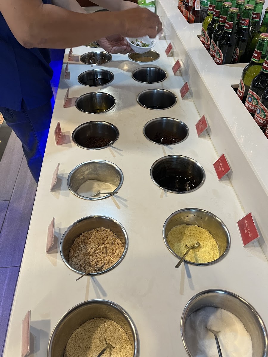 Zhenbao Hotpot Makati 珍宝重庆火锅 Makati店（原小当家） Photo 8