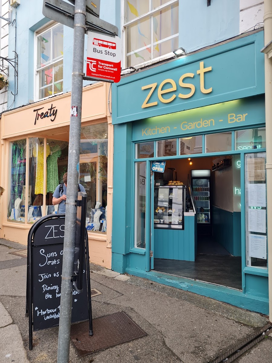 Zest Falmouth Photo 4