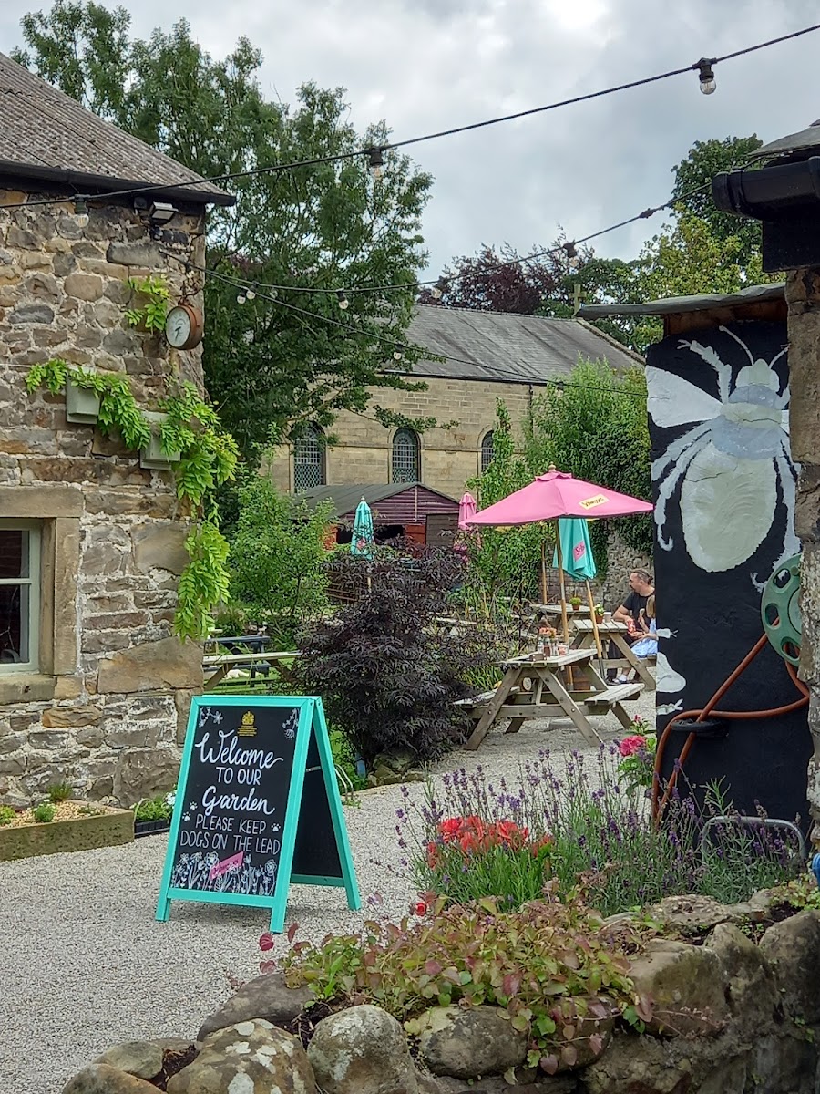 Brabin's Shop & Gallery Photo 3