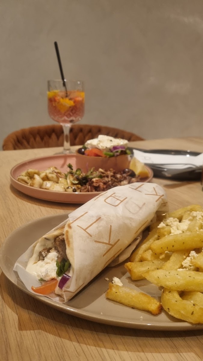 AKTI Mediterranean Rosebank Photo 6