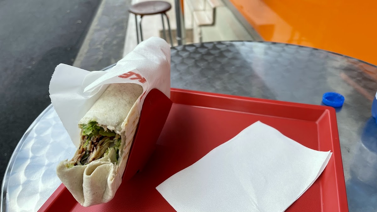 Elia Fast Food Photo 6