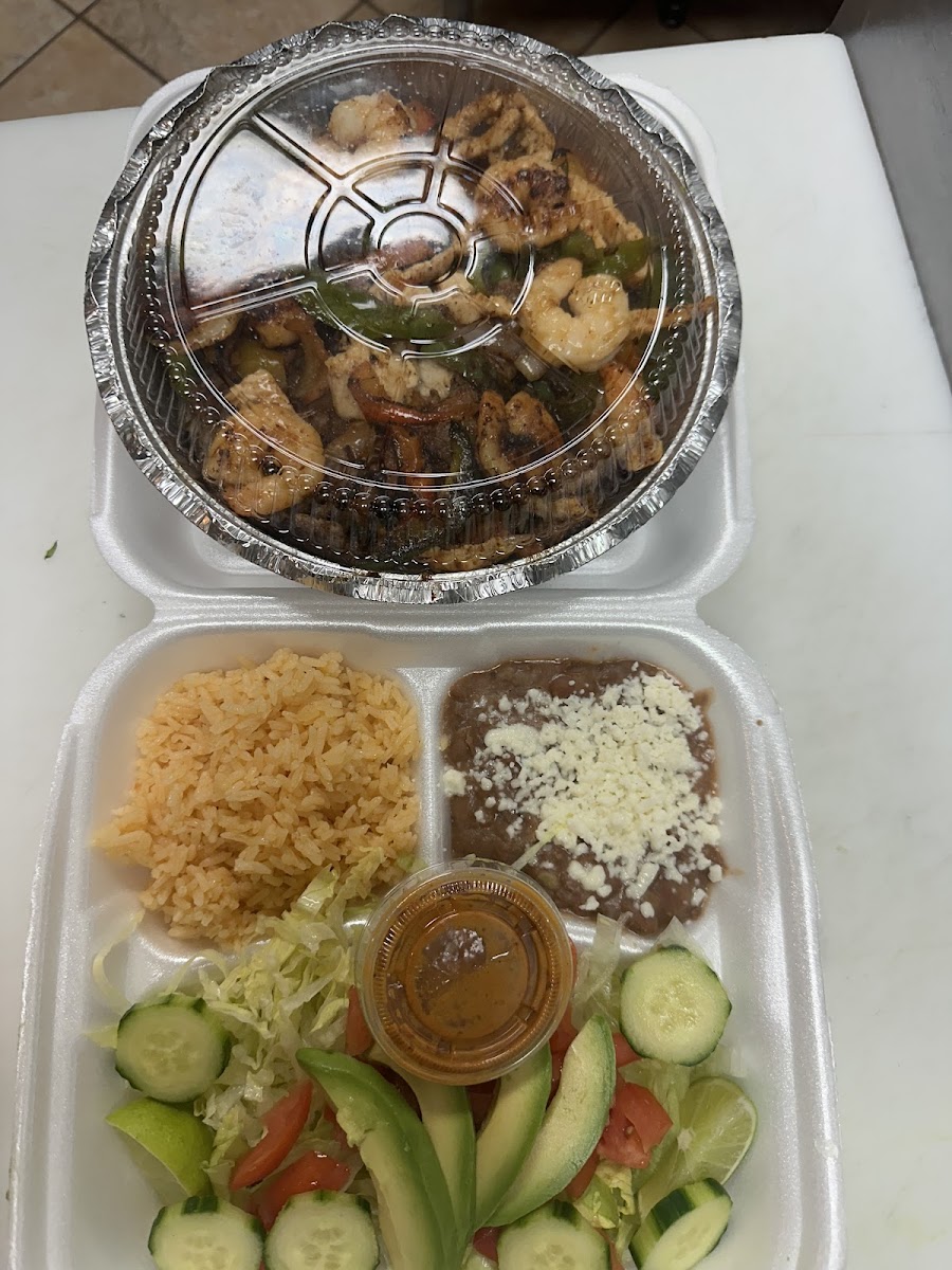Taquería Buena Vista Photo 9